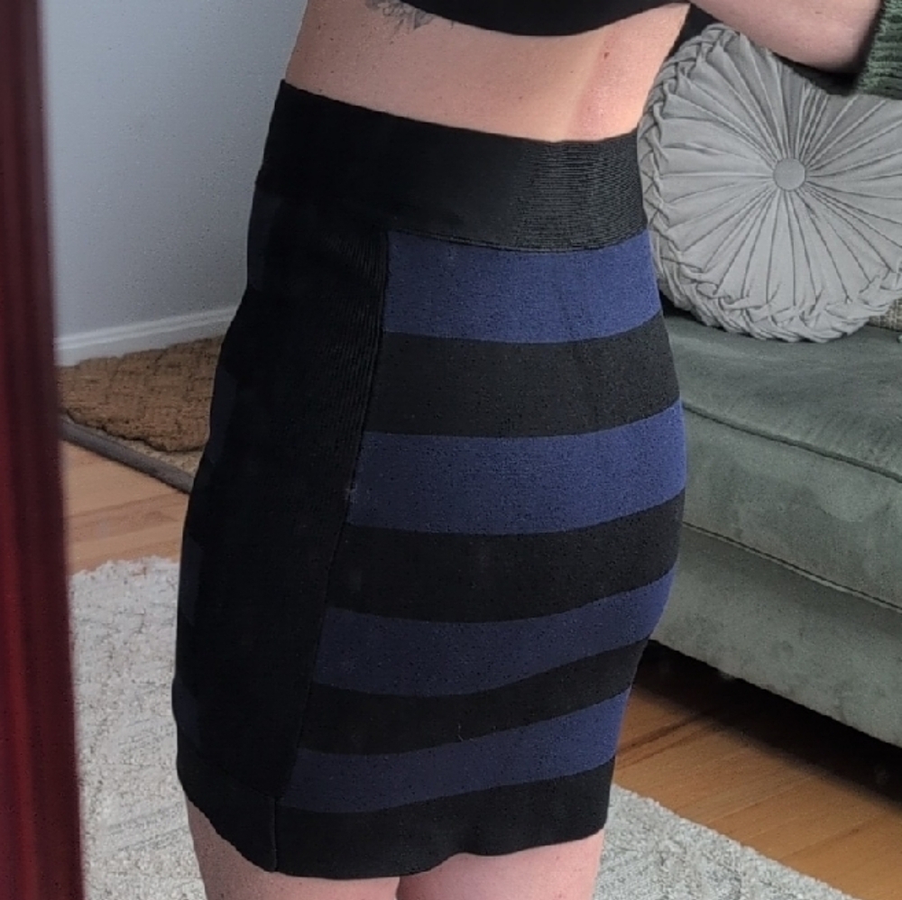 BCBGMaxAzria Black and Navy Horizontal Stripe Pencil Skirt